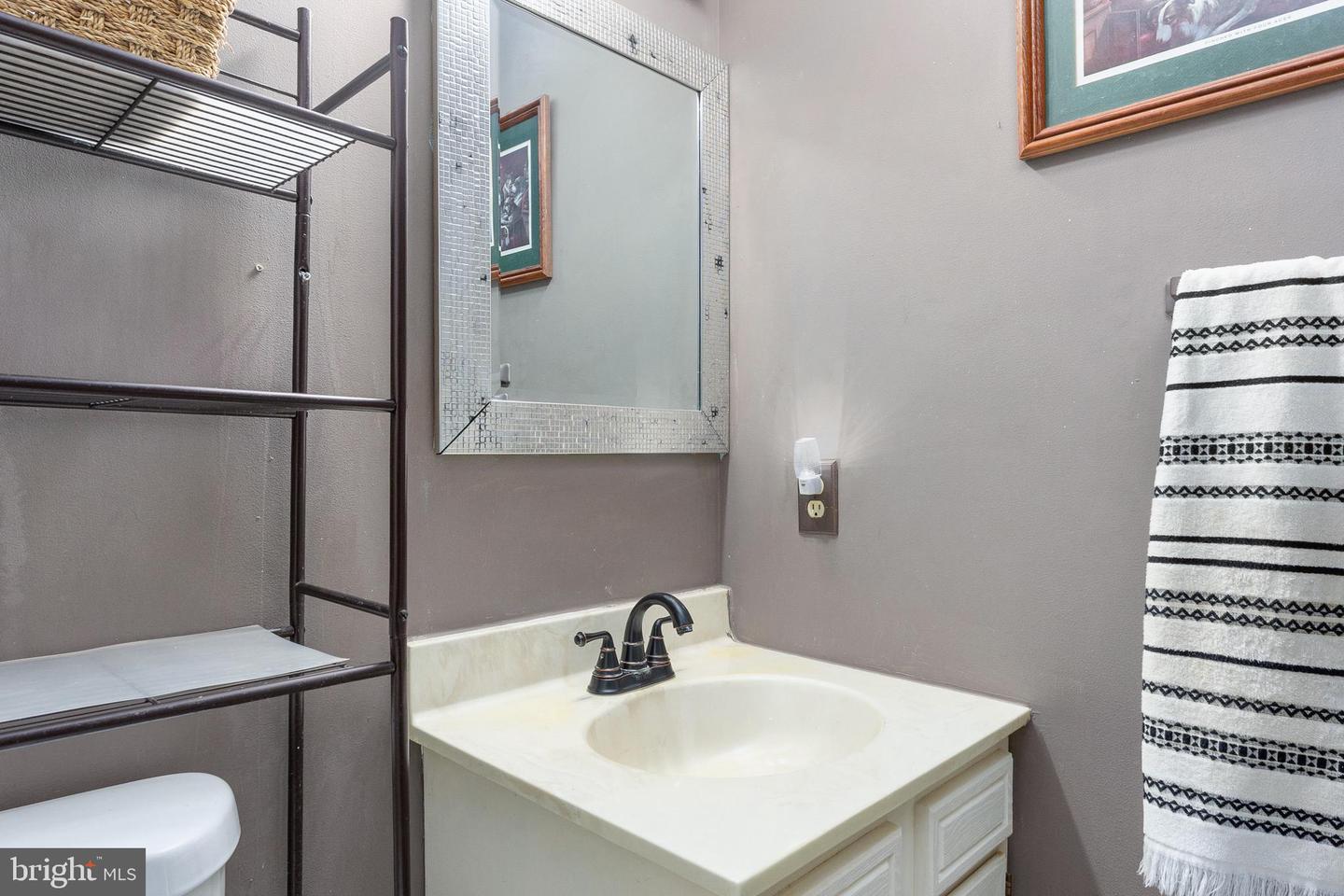 3400 HAWTHORNE RD, FREDERICKSBURG, Virginia 22407, 3 Bedrooms Bedrooms, 10 Rooms Rooms,2 BathroomsBathrooms,Residential,For sale,3400 HAWTHORNE RD,VASP2038082 MLS # VASP2038082