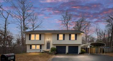 3400 HAWTHORNE RD, FREDERICKSBURG, Virginia 22407, 3 Bedrooms Bedrooms, 10 Rooms Rooms,2 BathroomsBathrooms,Residential,For sale,3400 HAWTHORNE RD,VASP2038082 MLS # VASP2038082