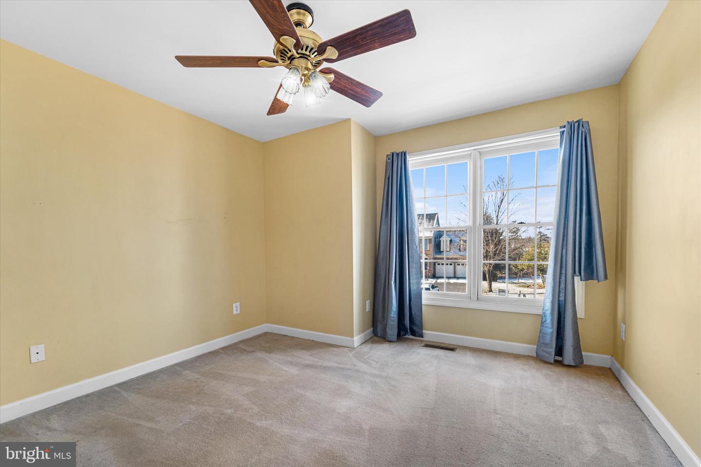 19028 SNOWBERRY CT, LEESBURG, Virginia 20176, 5 Bedrooms Bedrooms, ,3 BathroomsBathrooms,Residential,For sale,19028 SNOWBERRY CT,VALO2112266 MLS # VALO2112266