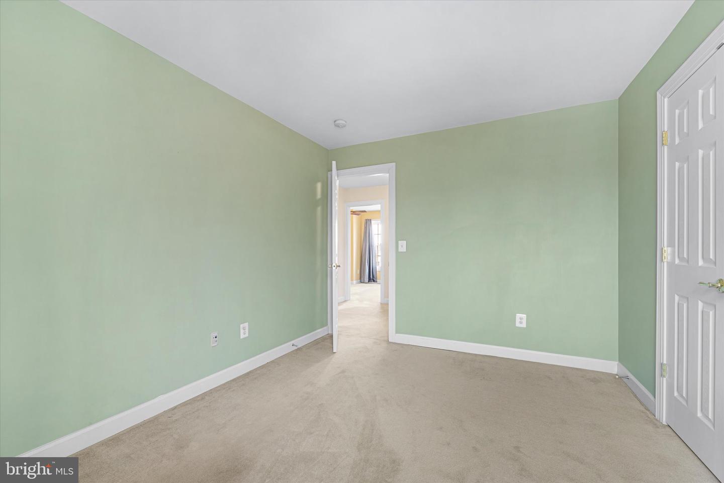 19028 SNOWBERRY CT, LEESBURG, Virginia 20176, 5 Bedrooms Bedrooms, ,3 BathroomsBathrooms,Residential,For sale,19028 SNOWBERRY CT,VALO2112266 MLS # VALO2112266