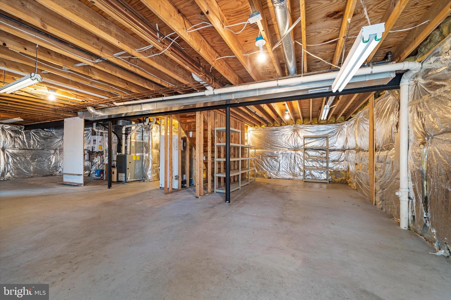 19028 SNOWBERRY CT, LEESBURG, Virginia 20176, 5 Bedrooms Bedrooms, ,3 BathroomsBathrooms,Residential,For sale,19028 SNOWBERRY CT,VALO2112266 MLS # VALO2112266