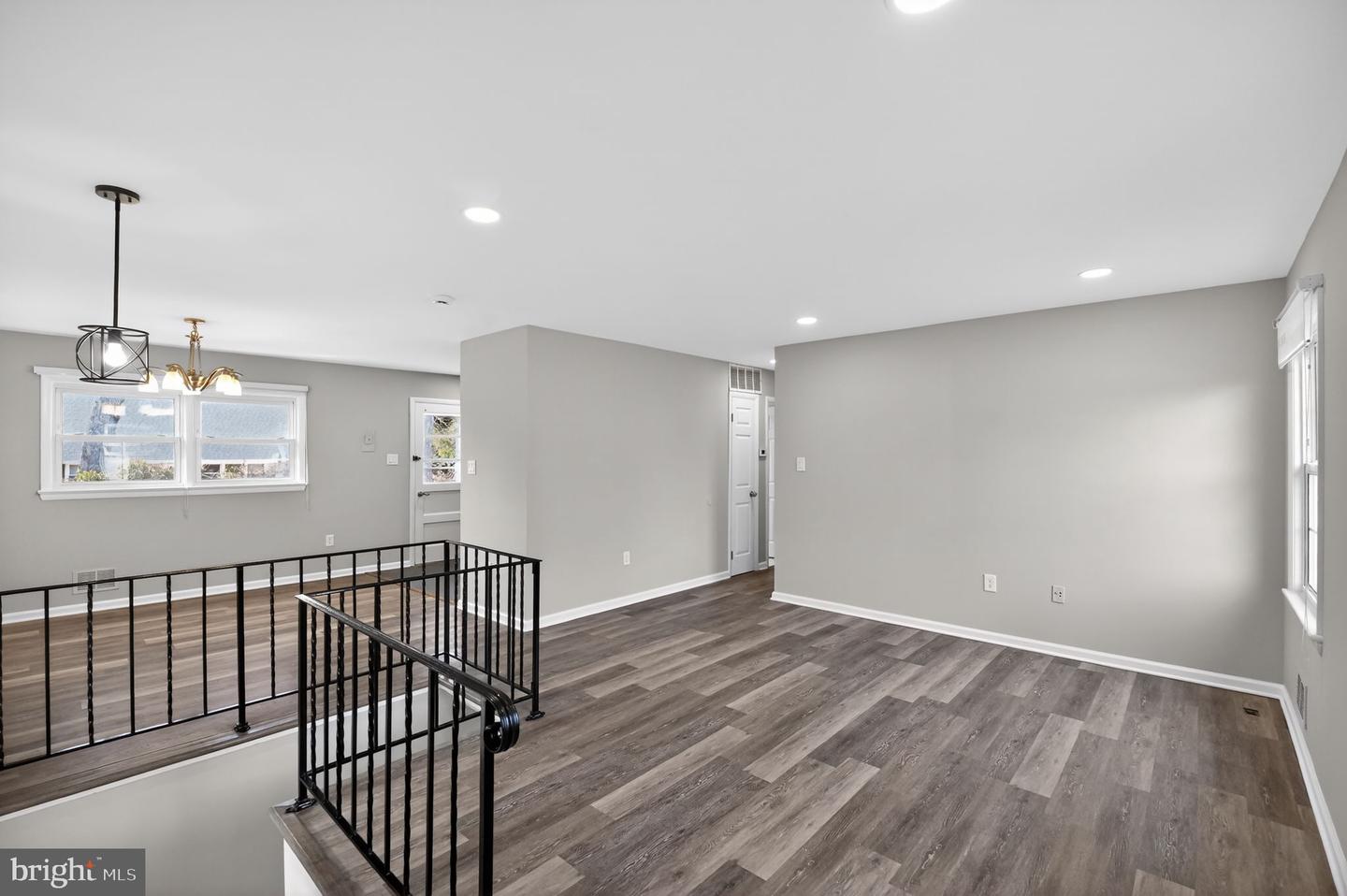 8012 FRYE RD, ALEXANDRIA, Virginia 22309, 4 Bedrooms Bedrooms, ,3 BathroomsBathrooms,Residential,For sale,8012 FRYE RD,VAFX2282302 MLS # VAFX2282302