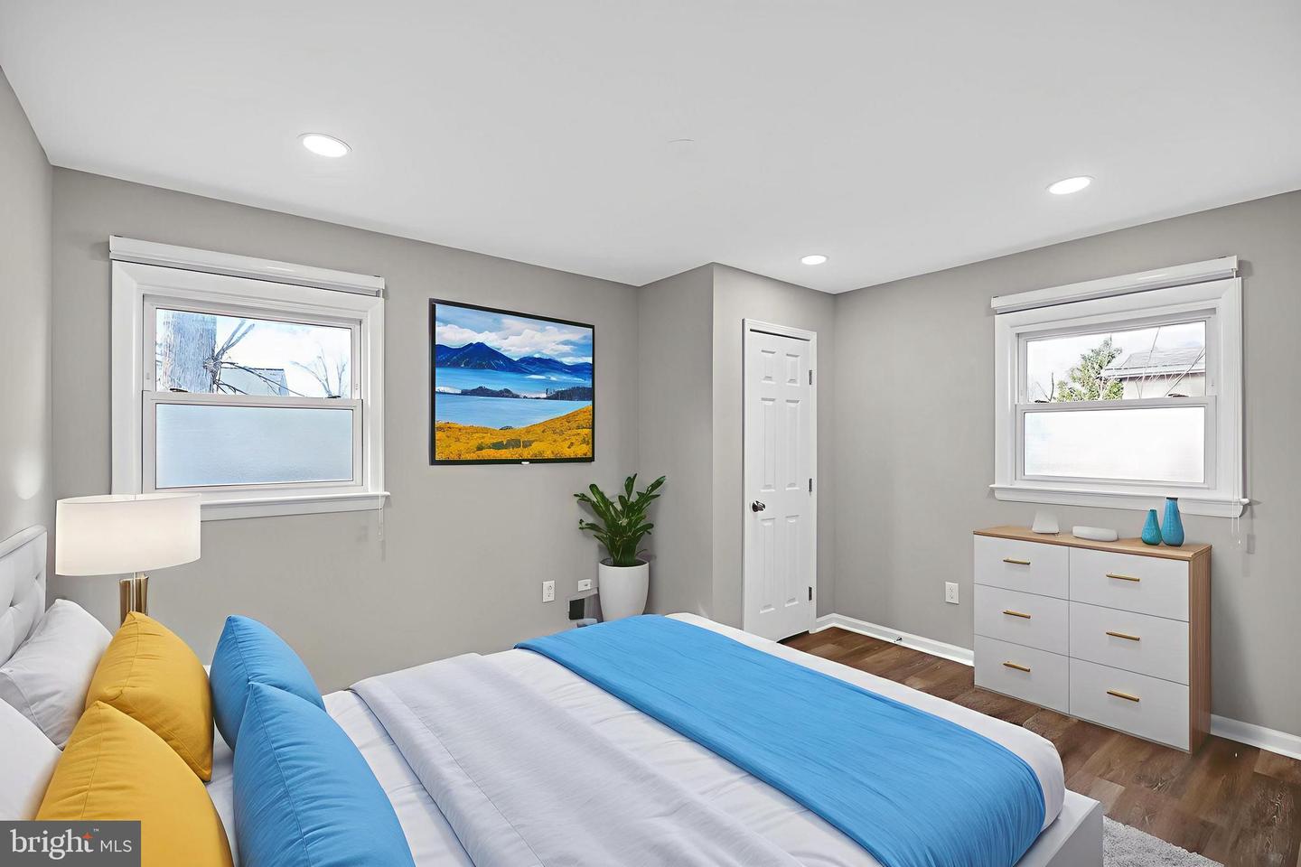 8012 FRYE RD, ALEXANDRIA, Virginia 22309, 4 Bedrooms Bedrooms, ,3 BathroomsBathrooms,Residential,For sale,8012 FRYE RD,VAFX2282302 MLS # VAFX2282302