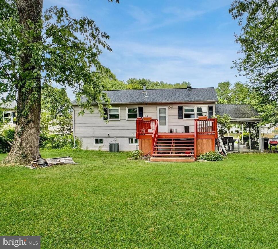 8012 FRYE RD, ALEXANDRIA, Virginia 22309, 4 Bedrooms Bedrooms, ,3 BathroomsBathrooms,Residential,For sale,8012 FRYE RD,VAFX2282302 MLS # VAFX2282302