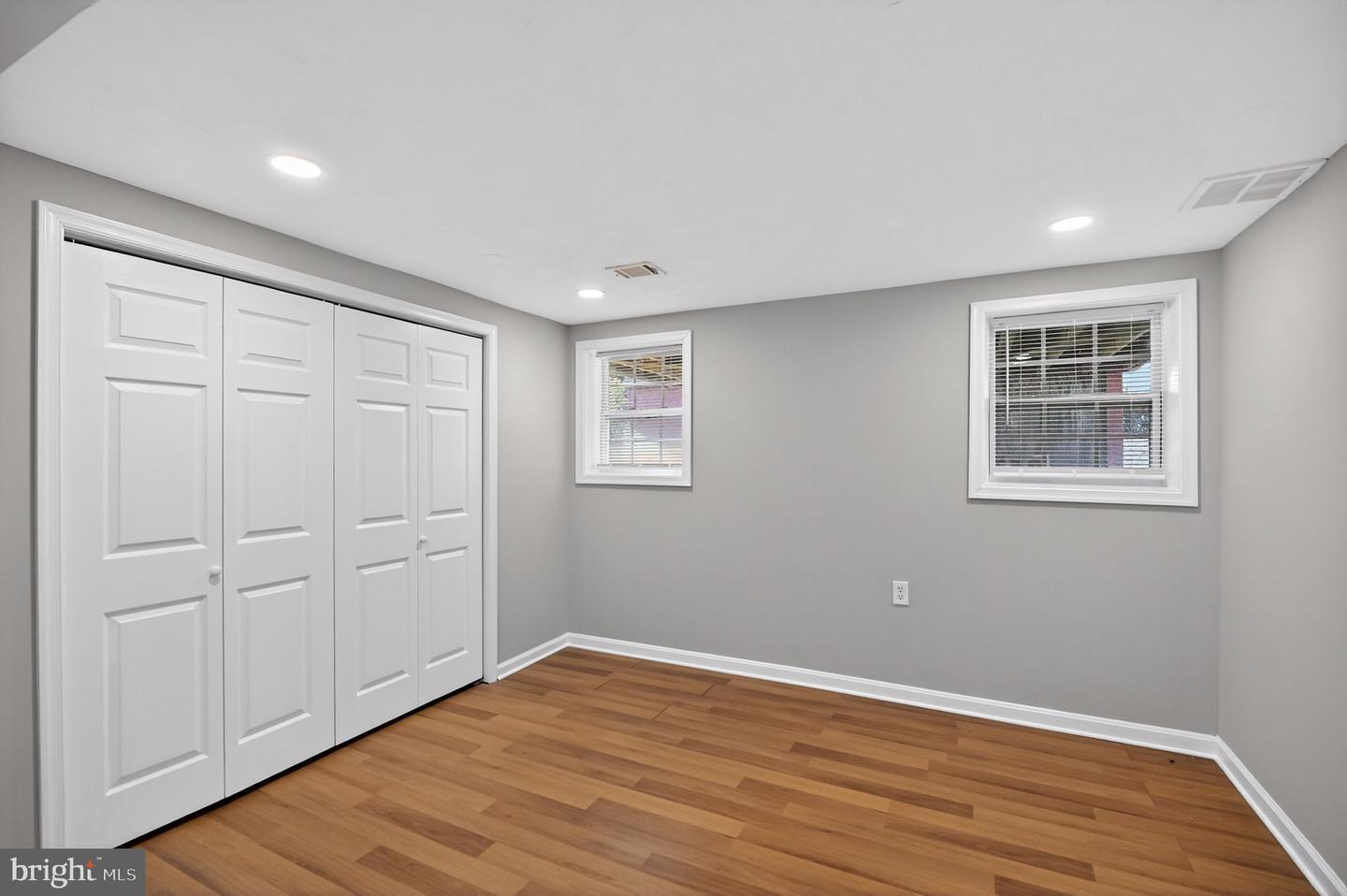 8012 FRYE RD, ALEXANDRIA, Virginia 22309, 4 Bedrooms Bedrooms, ,3 BathroomsBathrooms,Residential,For sale,8012 FRYE RD,VAFX2282302 MLS # VAFX2282302