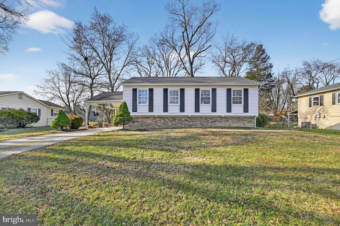 8012 FRYE RD, ALEXANDRIA, Virginia 22309, 4 Bedrooms Bedrooms, ,3 BathroomsBathrooms,Residential,For sale,8012 FRYE RD,VAFX2282302 MLS # VAFX2282302