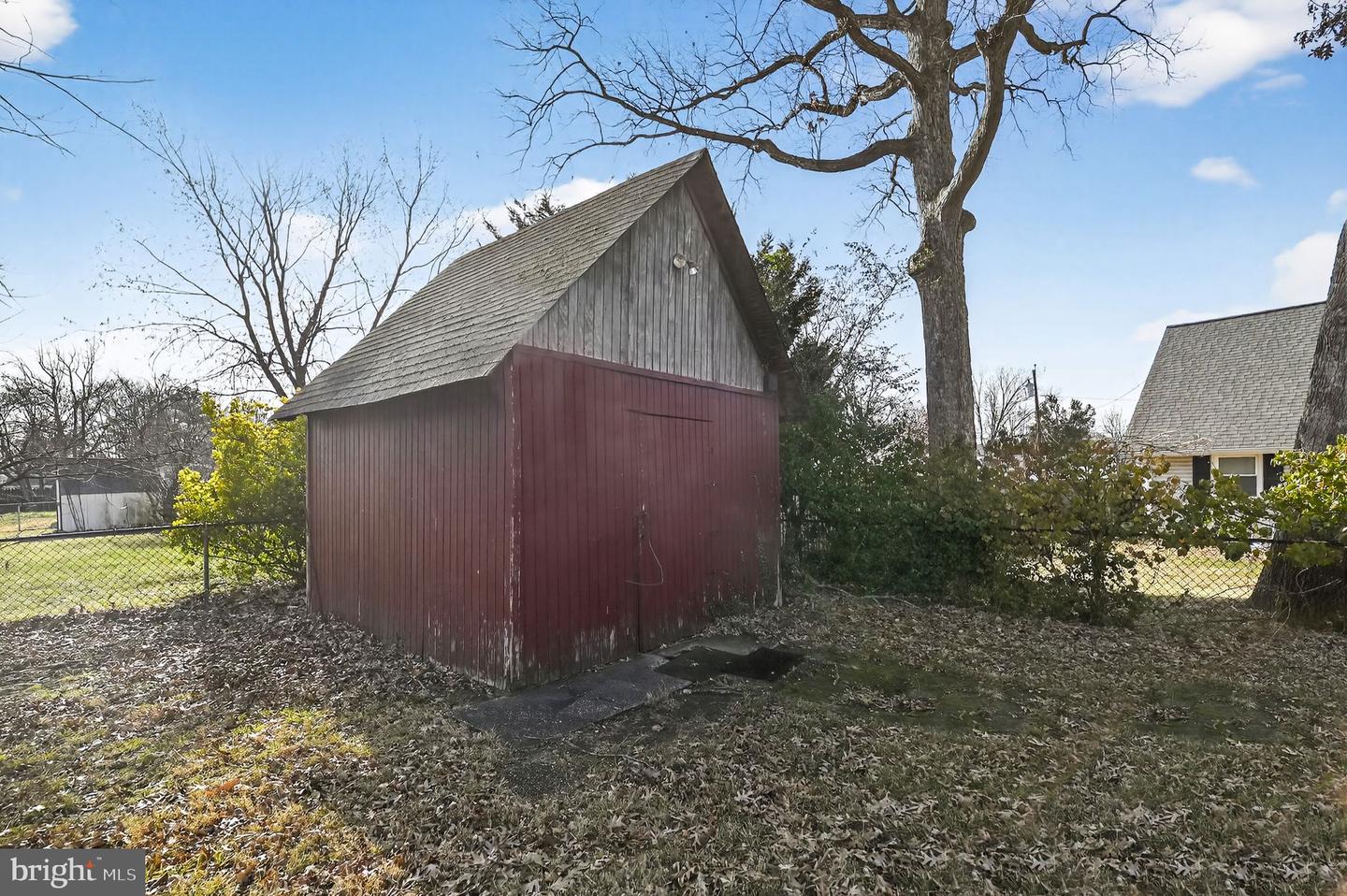 8012 FRYE RD, ALEXANDRIA, Virginia 22309, 4 Bedrooms Bedrooms, ,3 BathroomsBathrooms,Residential,For sale,8012 FRYE RD,VAFX2282302 MLS # VAFX2282302