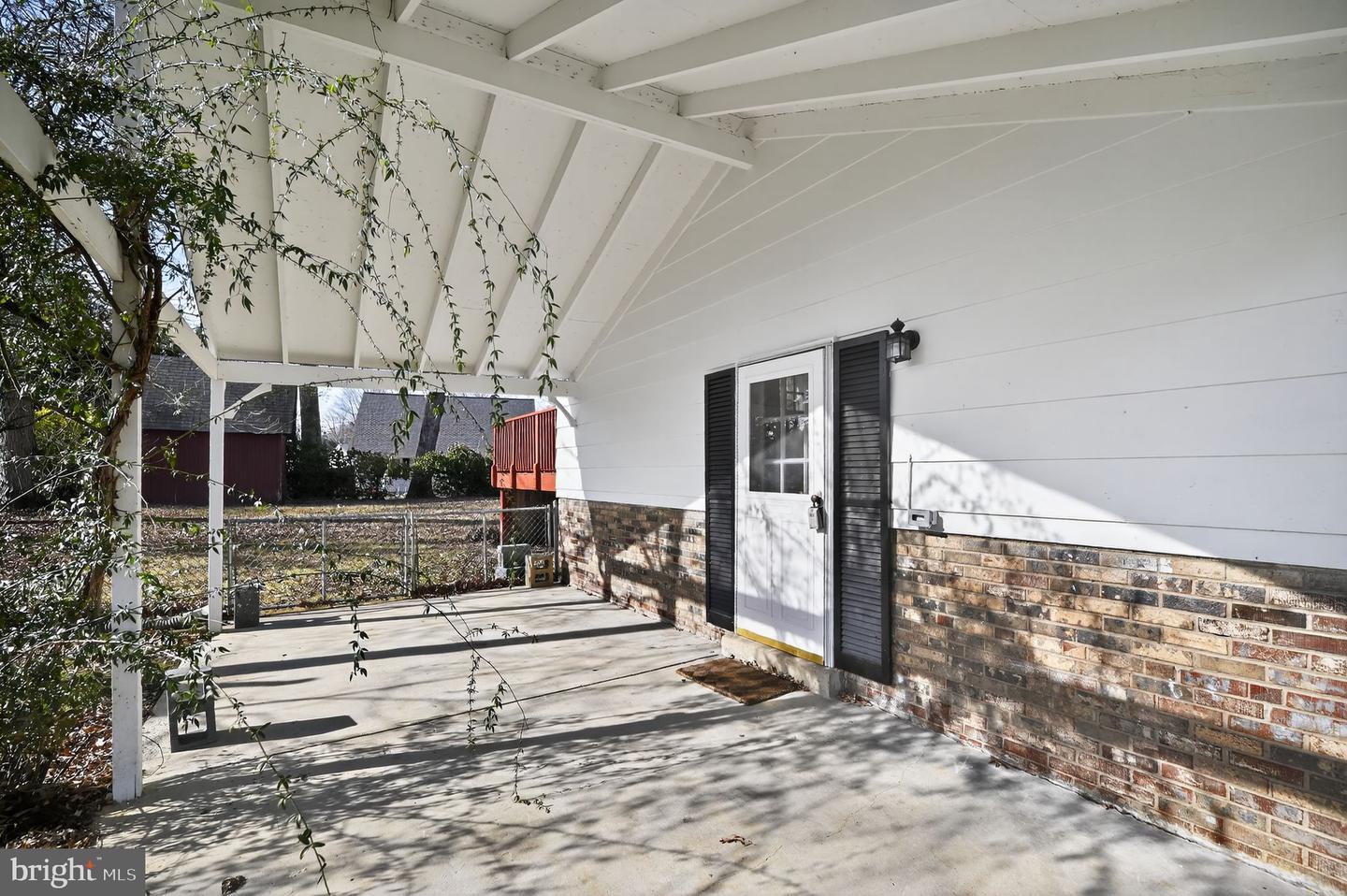 8012 FRYE RD, ALEXANDRIA, Virginia 22309, 4 Bedrooms Bedrooms, ,3 BathroomsBathrooms,Residential,For sale,8012 FRYE RD,VAFX2282302 MLS # VAFX2282302