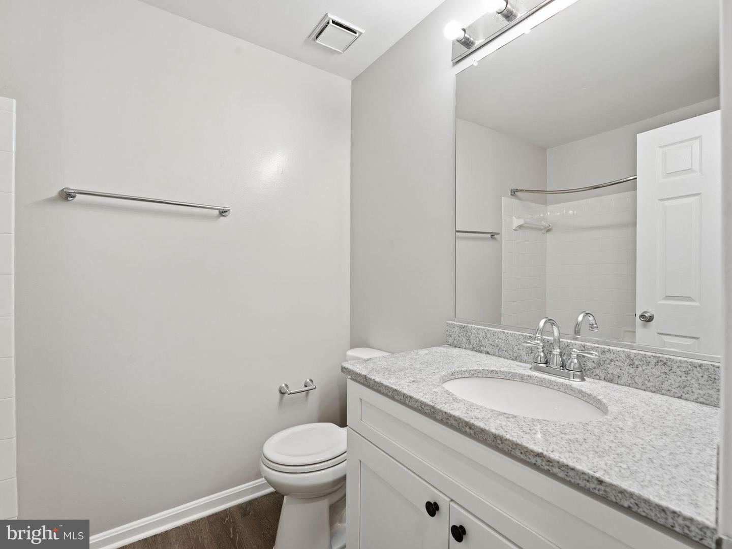 4308 HACKNEY COACH LN #127, FAIRFAX, Virginia 22030, 3 Bedrooms Bedrooms, 9 Rooms Rooms,2 BathroomsBathrooms,Residential,For sale,4308 HACKNEY COACH LN #127,VAFX2282322 MLS # VAFX2282322