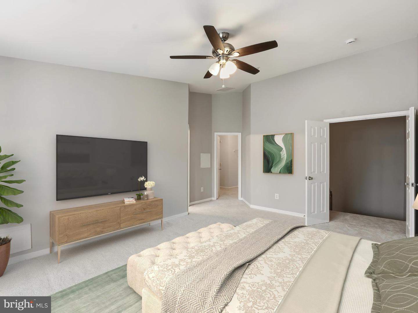 4308 HACKNEY COACH LN #127, FAIRFAX, Virginia 22030, 3 Bedrooms Bedrooms, 9 Rooms Rooms,2 BathroomsBathrooms,Residential,For sale,4308 HACKNEY COACH LN #127,VAFX2282322 MLS # VAFX2282322