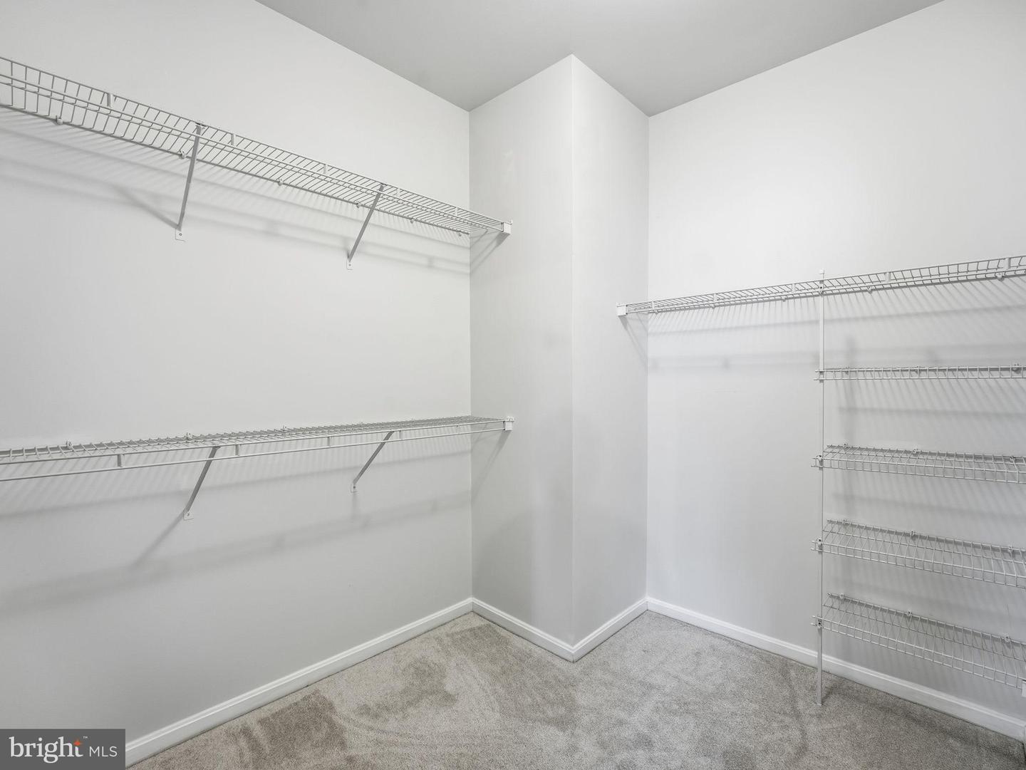 4308 HACKNEY COACH LN #127, FAIRFAX, Virginia 22030, 3 Bedrooms Bedrooms, 9 Rooms Rooms,2 BathroomsBathrooms,Residential,For sale,4308 HACKNEY COACH LN #127,VAFX2282322 MLS # VAFX2282322