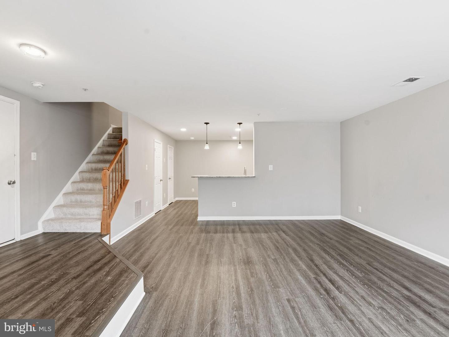 4308 HACKNEY COACH LN #127, FAIRFAX, Virginia 22030, 3 Bedrooms Bedrooms, 9 Rooms Rooms,2 BathroomsBathrooms,Residential,For sale,4308 HACKNEY COACH LN #127,VAFX2282322 MLS # VAFX2282322