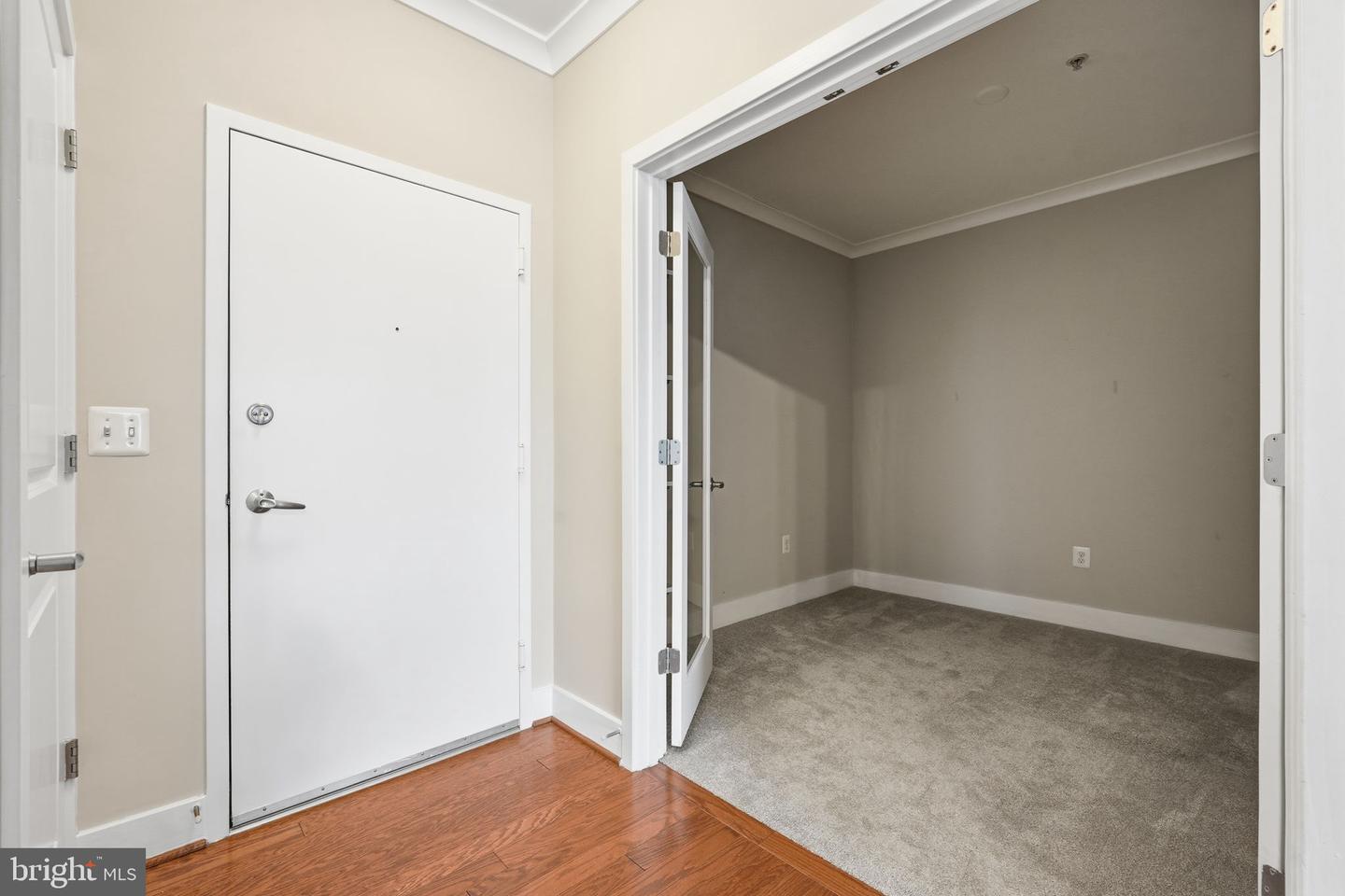 815 N PATRICK ST #406, ALEXANDRIA, Virginia 22314, 1 Bedroom Bedrooms, ,1 BathroomBathrooms,Residential,For sale,815 N PATRICK ST #406,VAAX2052376 MLS # VAAX2052376