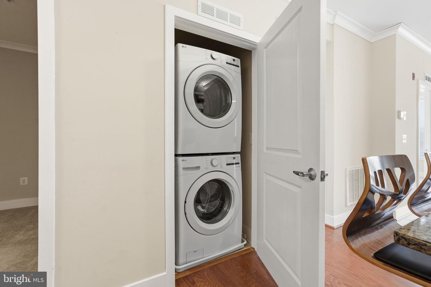 815 N PATRICK ST #406, ALEXANDRIA, Virginia 22314, 1 Bedroom Bedrooms, ,1 BathroomBathrooms,Residential,For sale,815 N PATRICK ST #406,VAAX2052376 MLS # VAAX2052376