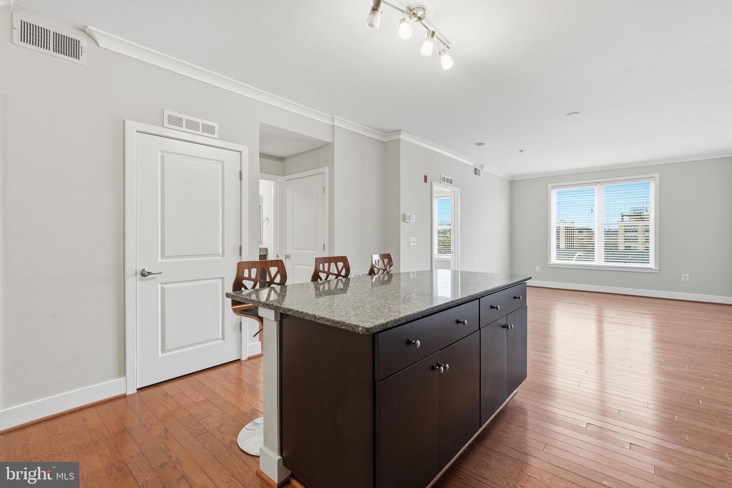 815 N PATRICK ST #406, ALEXANDRIA, Virginia 22314, 1 Bedroom Bedrooms, ,1 BathroomBathrooms,Residential,For sale,815 N PATRICK ST #406,VAAX2052376 MLS # VAAX2052376