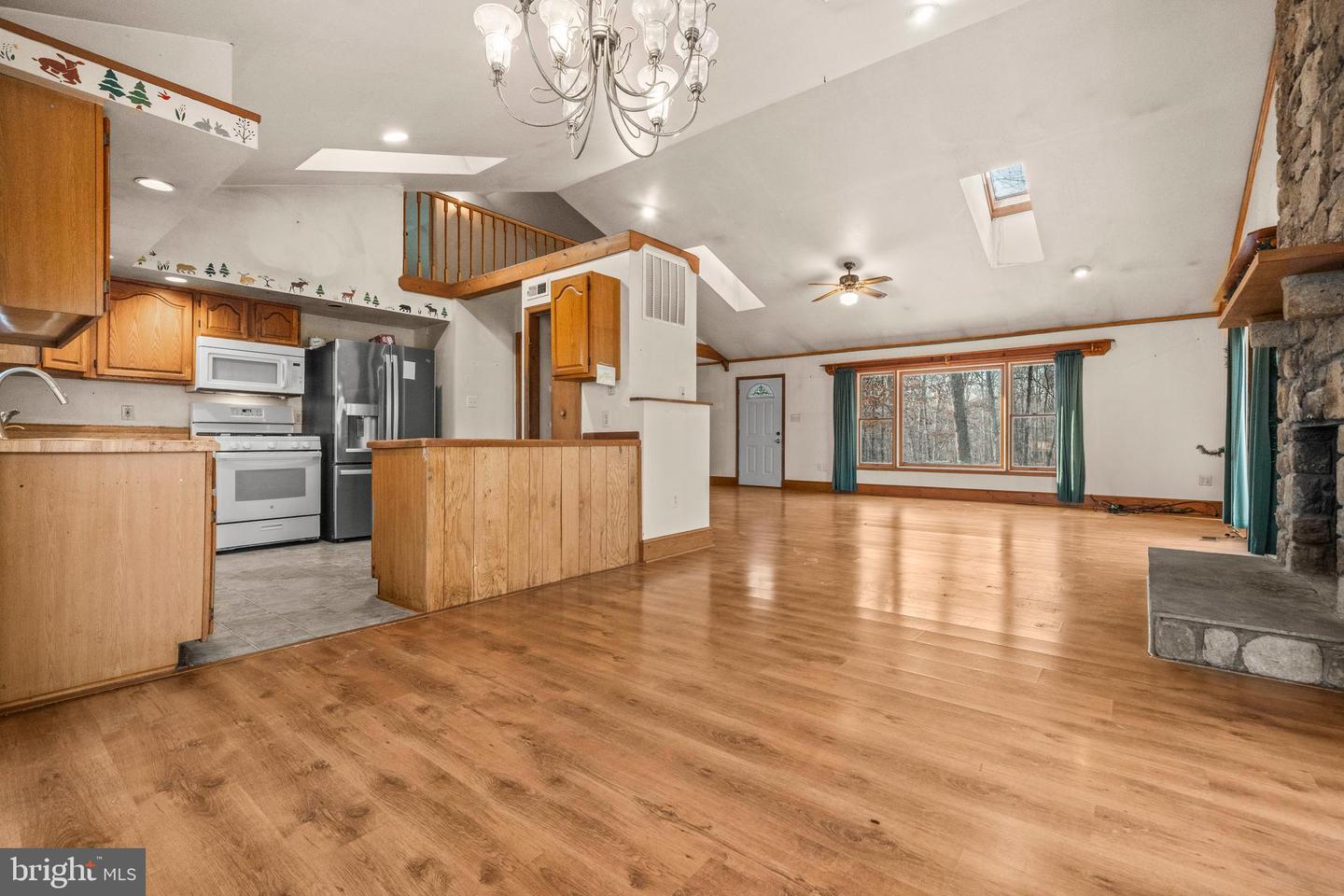 6727 BULL MOOSE CT, MARSHALL, Virginia 20115, 4 Bedrooms Bedrooms, ,2 BathroomsBathrooms,Residential,For sale,6727 BULL MOOSE CT,VAFQ2019898 MLS # VAFQ2019898