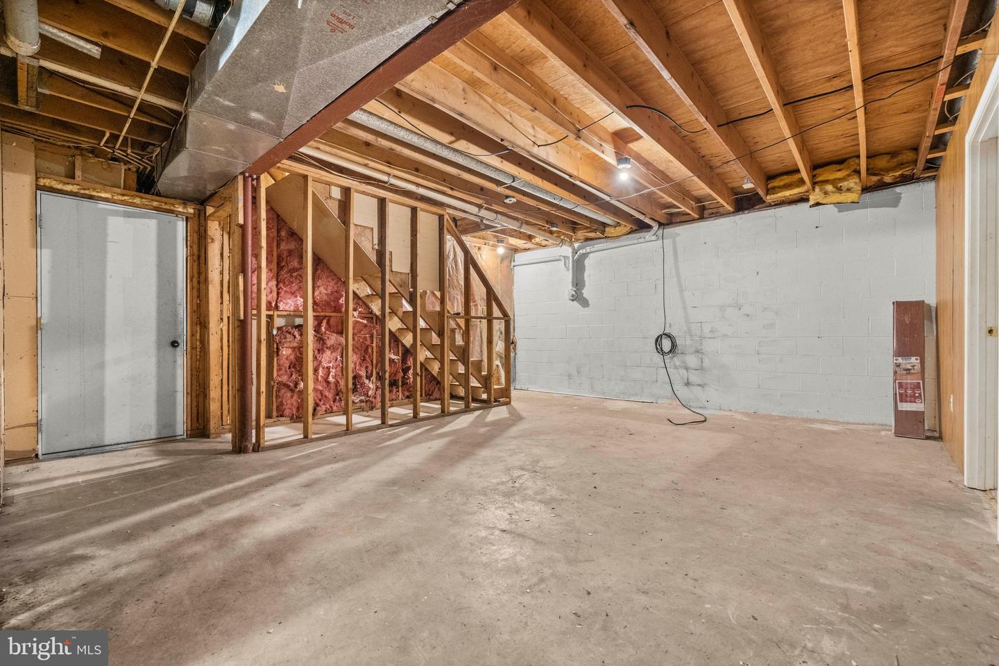 6727 BULL MOOSE CT, MARSHALL, Virginia 20115, 4 Bedrooms Bedrooms, ,2 BathroomsBathrooms,Residential,For sale,6727 BULL MOOSE CT,VAFQ2019898 MLS # VAFQ2019898