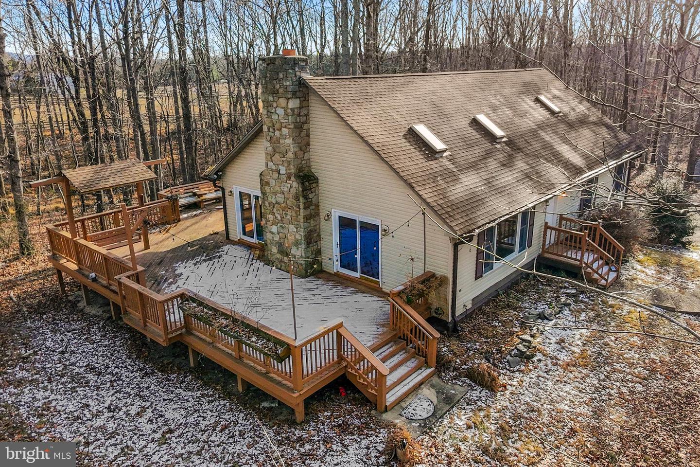 6727 BULL MOOSE CT, MARSHALL, Virginia 20115, 4 Bedrooms Bedrooms, ,2 BathroomsBathrooms,Residential,For sale,6727 BULL MOOSE CT,VAFQ2019898 MLS # VAFQ2019898