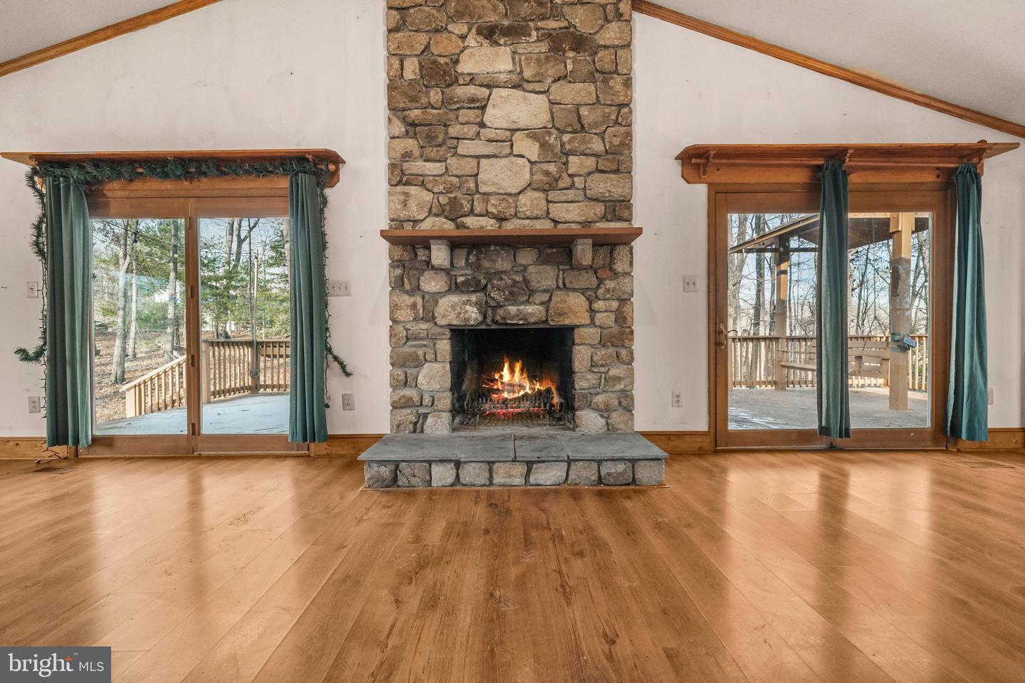 6727 BULL MOOSE CT, MARSHALL, Virginia 20115, 4 Bedrooms Bedrooms, ,2 BathroomsBathrooms,Residential,For sale,6727 BULL MOOSE CT,VAFQ2019898 MLS # VAFQ2019898