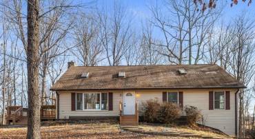 6727 BULL MOOSE CT, MARSHALL, Virginia 20115, 4 Bedrooms Bedrooms, ,2 BathroomsBathrooms,Residential,For sale,6727 BULL MOOSE CT,VAFQ2019898 MLS # VAFQ2019898