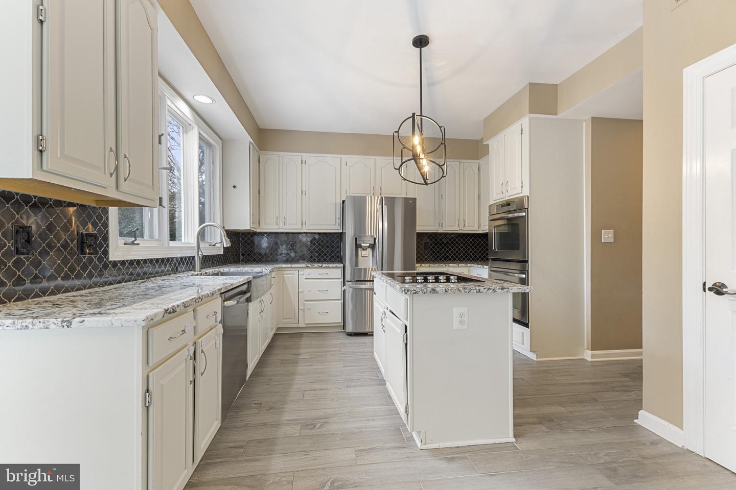 4291 LAWNVALE DR, GAINESVILLE, Virginia 20155, 4 Bedrooms Bedrooms, ,2 BathroomsBathrooms,Residential,For sale,4291 LAWNVALE DR,VAPW2109068 MLS # VAPW2109068