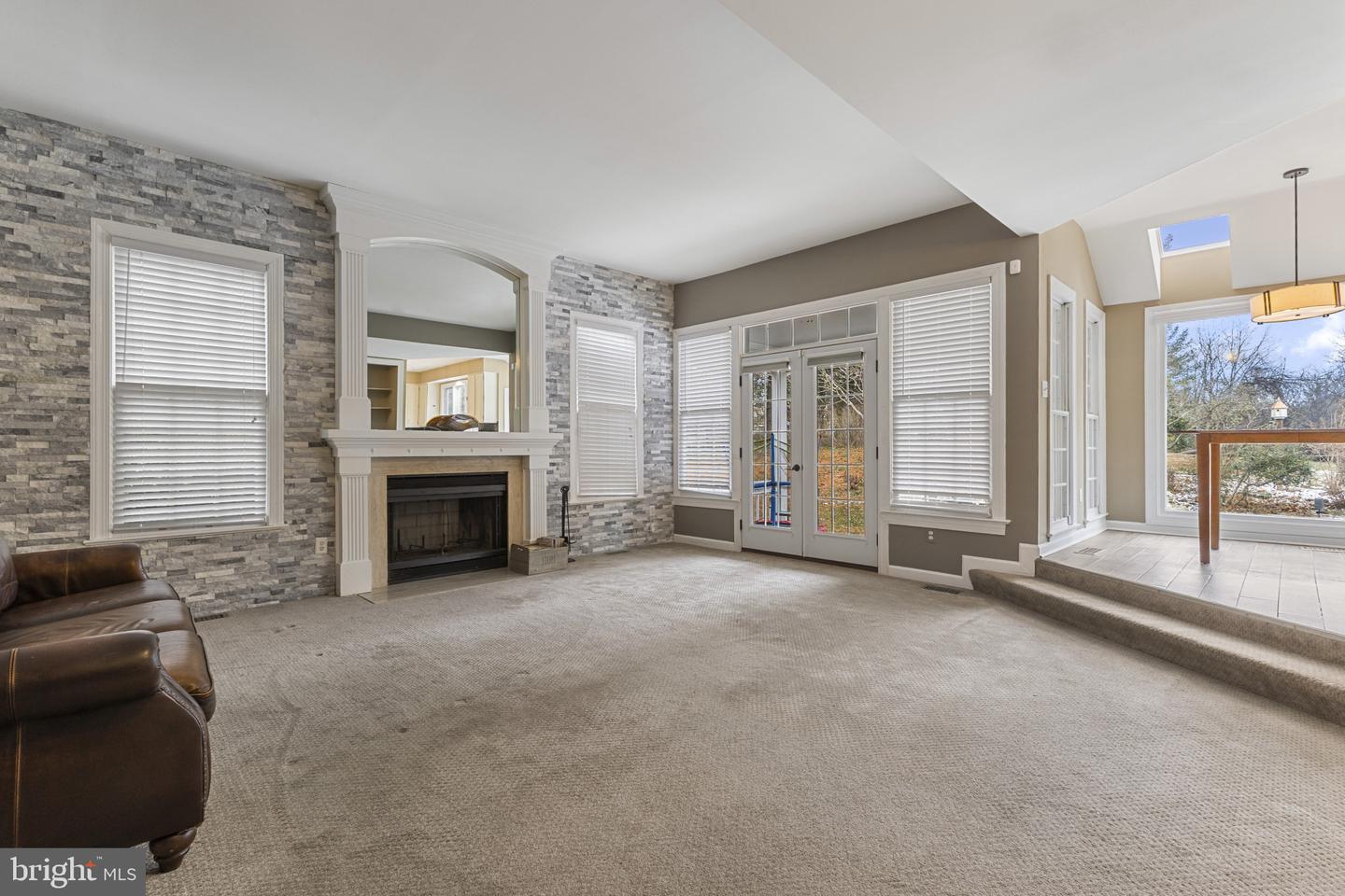 4291 LAWNVALE DR, GAINESVILLE, Virginia 20155, 4 Bedrooms Bedrooms, ,2 BathroomsBathrooms,Residential,For sale,4291 LAWNVALE DR,VAPW2109068 MLS # VAPW2109068