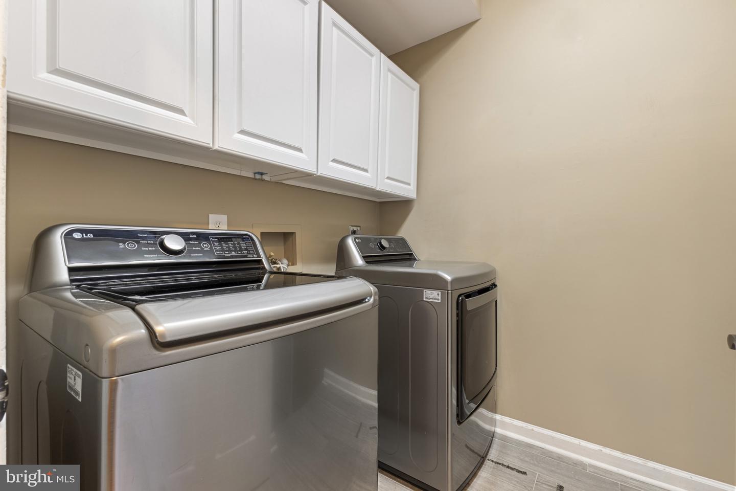 4291 LAWNVALE DR, GAINESVILLE, Virginia 20155, 4 Bedrooms Bedrooms, ,2 BathroomsBathrooms,Residential,For sale,4291 LAWNVALE DR,VAPW2109068 MLS # VAPW2109068