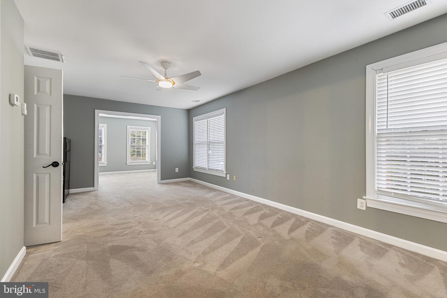 4291 LAWNVALE DR, GAINESVILLE, Virginia 20155, 4 Bedrooms Bedrooms, ,2 BathroomsBathrooms,Residential,For sale,4291 LAWNVALE DR,VAPW2109068 MLS # VAPW2109068