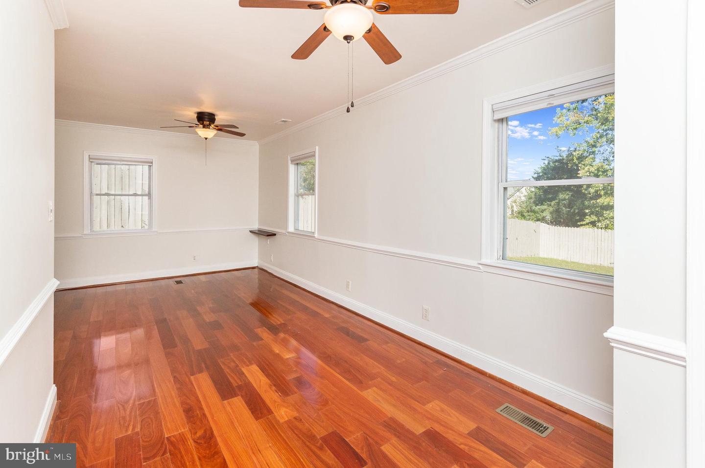 3206 BURGUNDY RD, ALEXANDRIA, Virginia 22303, 5 Bedrooms Bedrooms, ,2 BathroomsBathrooms,Residential,For sale,3206 BURGUNDY RD,VAFX2282386 MLS # VAFX2282386