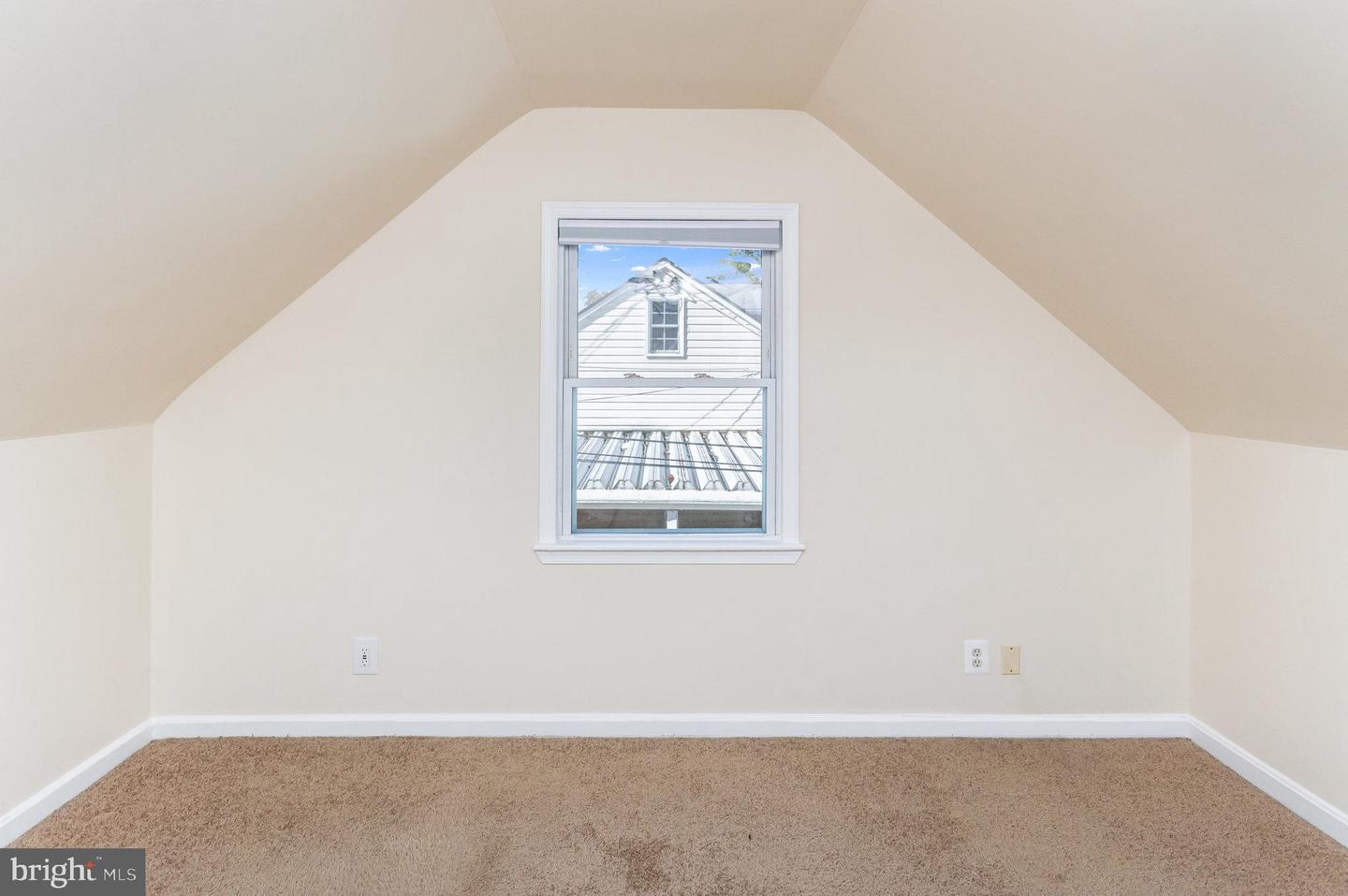 3206 BURGUNDY RD, ALEXANDRIA, Virginia 22303, 5 Bedrooms Bedrooms, ,2 BathroomsBathrooms,Residential,For sale,3206 BURGUNDY RD,VAFX2282386 MLS # VAFX2282386