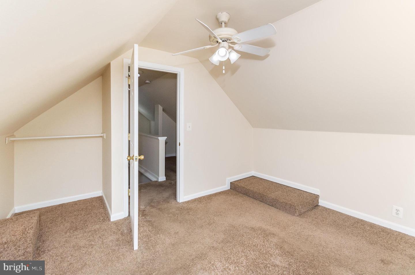 3206 BURGUNDY RD, ALEXANDRIA, Virginia 22303, 5 Bedrooms Bedrooms, ,2 BathroomsBathrooms,Residential,For sale,3206 BURGUNDY RD,VAFX2282386 MLS # VAFX2282386