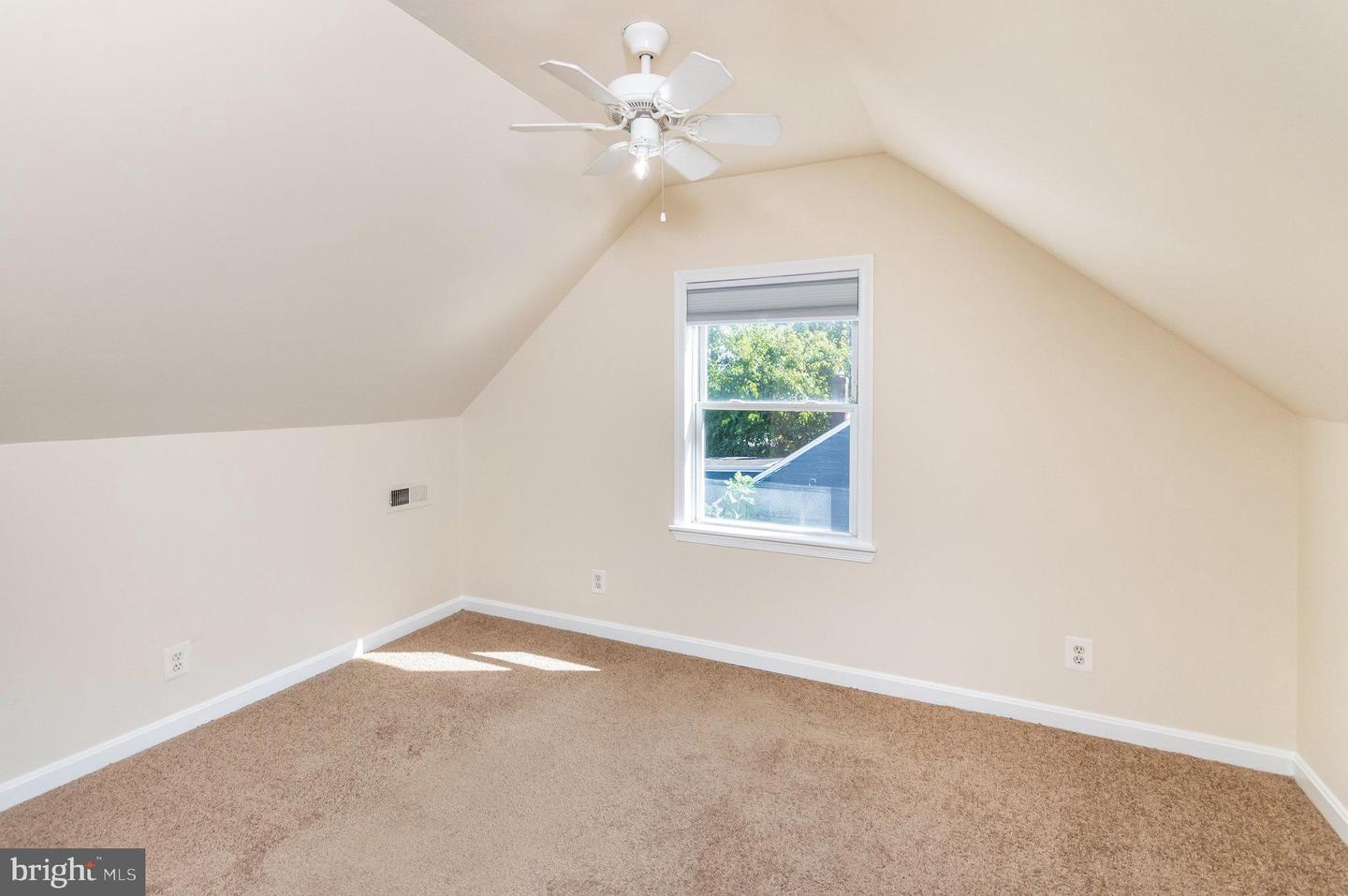 3206 BURGUNDY RD, ALEXANDRIA, Virginia 22303, 5 Bedrooms Bedrooms, ,2 BathroomsBathrooms,Residential,For sale,3206 BURGUNDY RD,VAFX2282386 MLS # VAFX2282386