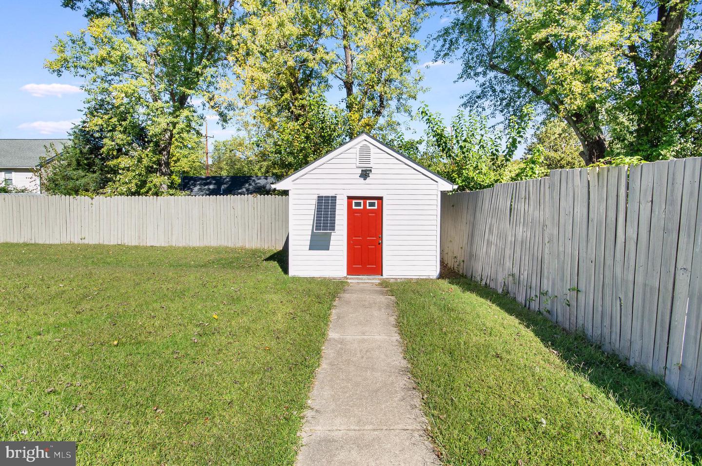 3206 BURGUNDY RD, ALEXANDRIA, Virginia 22303, 5 Bedrooms Bedrooms, ,2 BathroomsBathrooms,Residential,For sale,3206 BURGUNDY RD,VAFX2282386 MLS # VAFX2282386