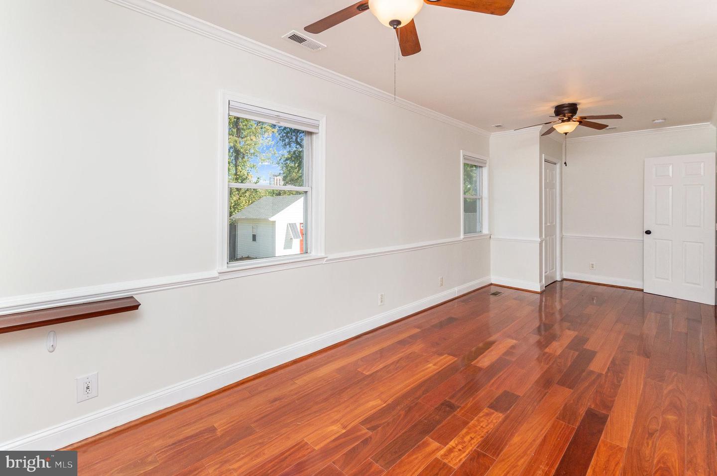 3206 BURGUNDY RD, ALEXANDRIA, Virginia 22303, 5 Bedrooms Bedrooms, ,2 BathroomsBathrooms,Residential,For sale,3206 BURGUNDY RD,VAFX2282386 MLS # VAFX2282386