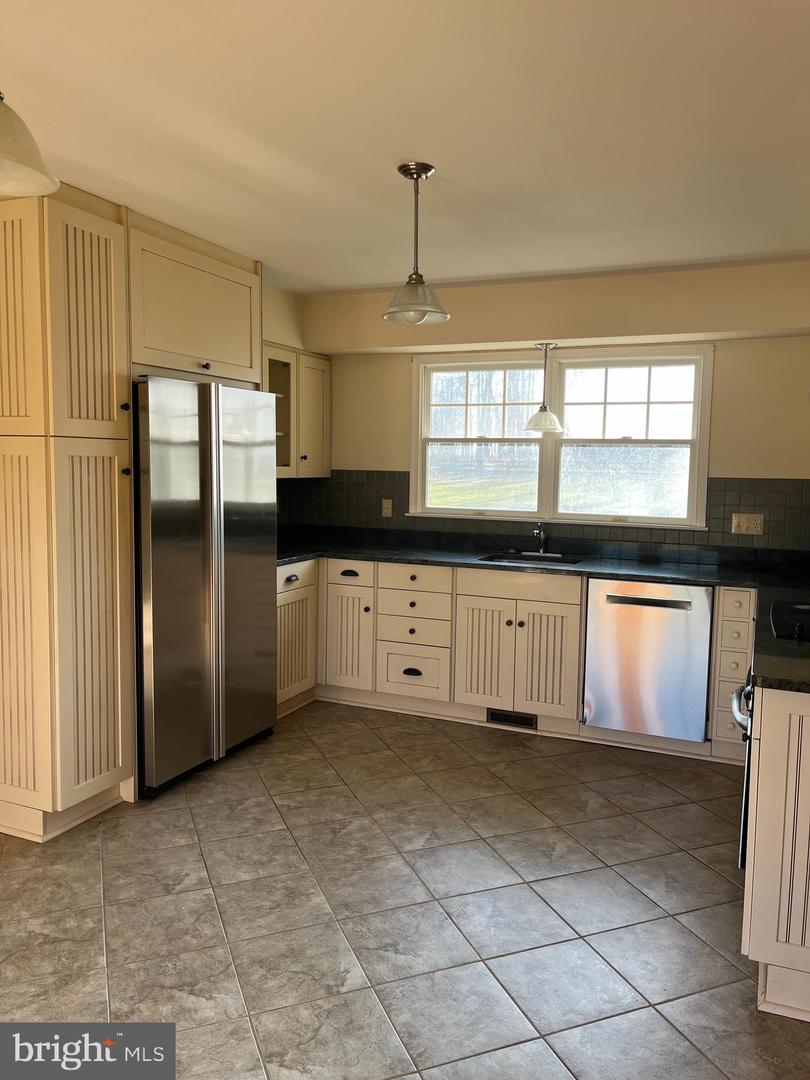 37030 N FORK RD, PURCELLVILLE, Virginia 20132, 4 Bedrooms Bedrooms, ,2 BathroomsBathrooms,Residential,For sale,37030 N FORK RD,VALO2112318 MLS # VALO2112318 37030 N FORK RD, PURCELLVILLE, Virginia 20132, 4 Bedrooms Bedrooms, ,2 BathroomsBathrooms,Residential,For sale,37030 N FORK RD,VALO2112318 MLS # VALO2112318