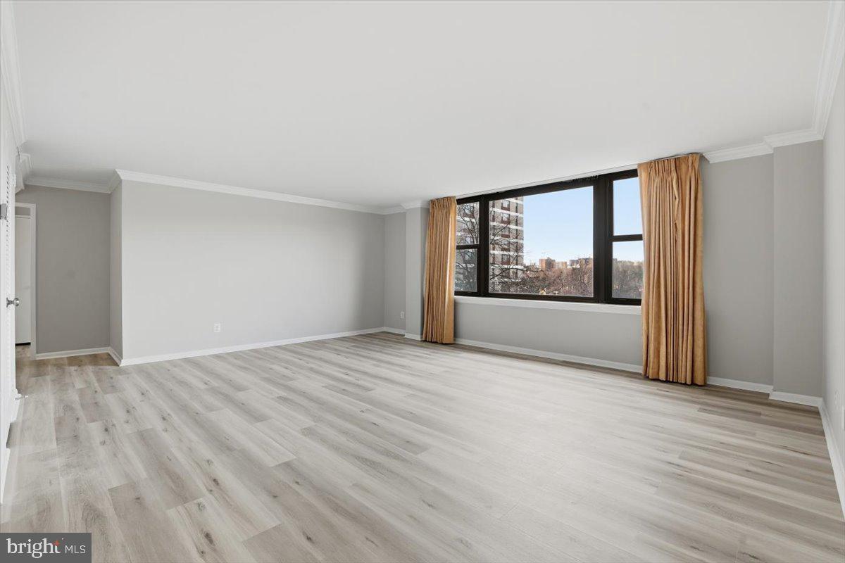 4600 DUKE ST #620, ALEXANDRIA, Virginia 22304, 3 Bedrooms Bedrooms, ,2 BathroomsBathrooms,Residential,For sale,4600 DUKE ST #620,VAAX2052408 MLS # VAAX2052408