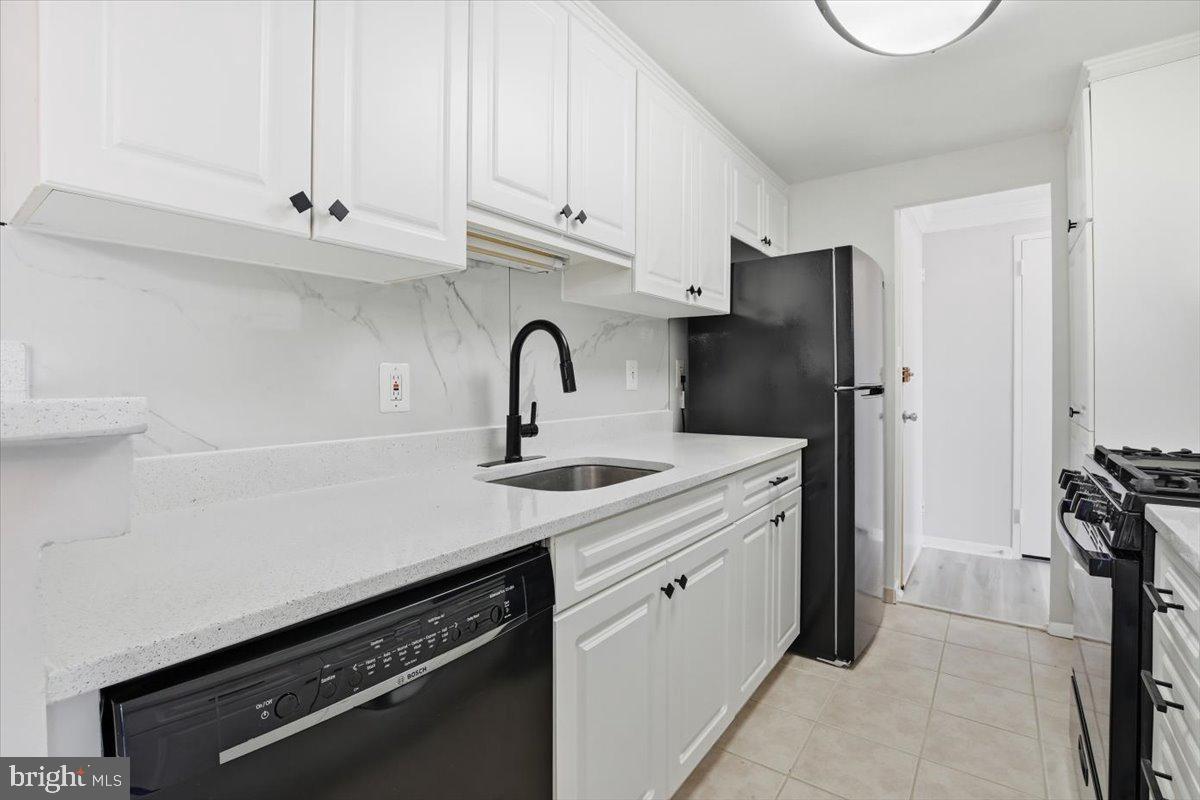 4600 DUKE ST #620, ALEXANDRIA, Virginia 22304, 3 Bedrooms Bedrooms, ,2 BathroomsBathrooms,Residential,For sale,4600 DUKE ST #620,VAAX2052408 MLS # VAAX2052408