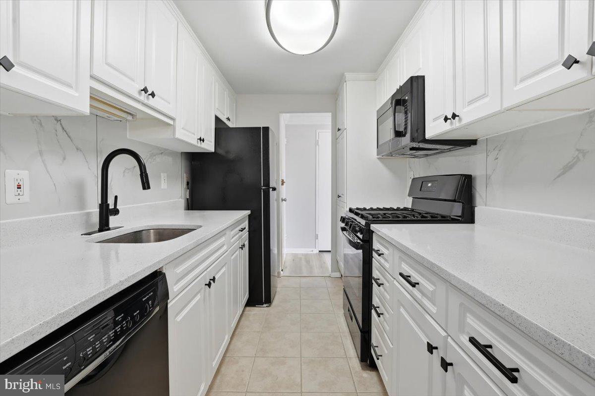 4600 DUKE ST #620, ALEXANDRIA, Virginia 22304, 3 Bedrooms Bedrooms, ,2 BathroomsBathrooms,Residential,For sale,4600 DUKE ST #620,VAAX2052408 MLS # VAAX2052408