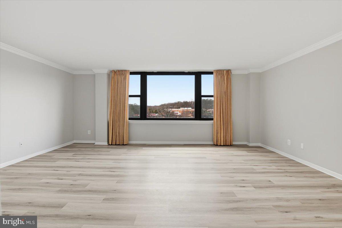 4600 DUKE ST #620, ALEXANDRIA, Virginia 22304, 3 Bedrooms Bedrooms, ,2 BathroomsBathrooms,Residential,For sale,4600 DUKE ST #620,VAAX2052408 MLS # VAAX2052408