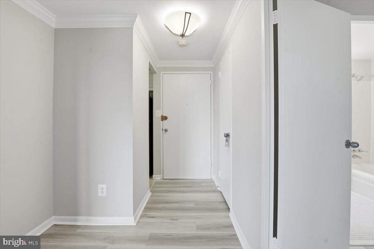 4600 DUKE ST #620, ALEXANDRIA, Virginia 22304, 3 Bedrooms Bedrooms, ,2 BathroomsBathrooms,Residential,For sale,4600 DUKE ST #620,VAAX2052408 MLS # VAAX2052408