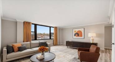 4600 DUKE ST #620, ALEXANDRIA, Virginia 22304, 3 Bedrooms Bedrooms, ,2 BathroomsBathrooms,Residential,For sale,4600 DUKE ST #620,VAAX2052408 MLS # VAAX2052408