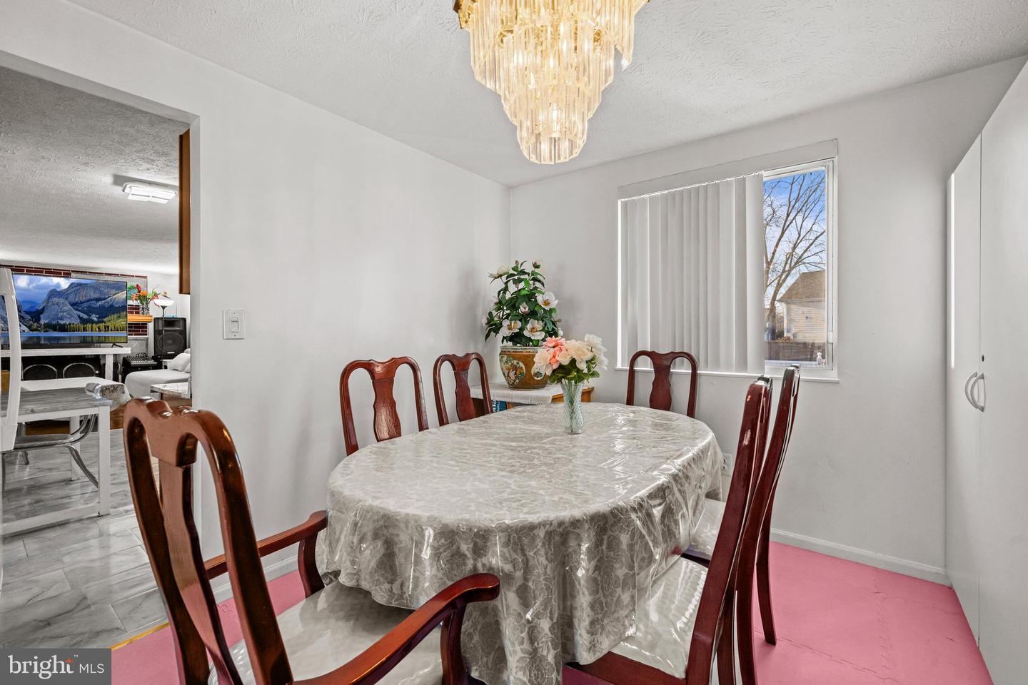 10283 LONG HILL CT, MANASSAS, Virginia 20110, 4 Bedrooms Bedrooms, ,2 BathroomsBathrooms,Residential,For sale,10283 LONG HILL CT,VAMN2009812 MLS # VAMN2009812