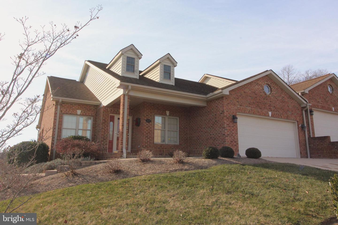 207 DONNA DR, WOODSTOCK, Virginia 22664, 3 Bedrooms Bedrooms, ,2 BathroomsBathrooms,Residential,For sale,207 DONNA DR,VASH2013206 MLS # VASH2013206