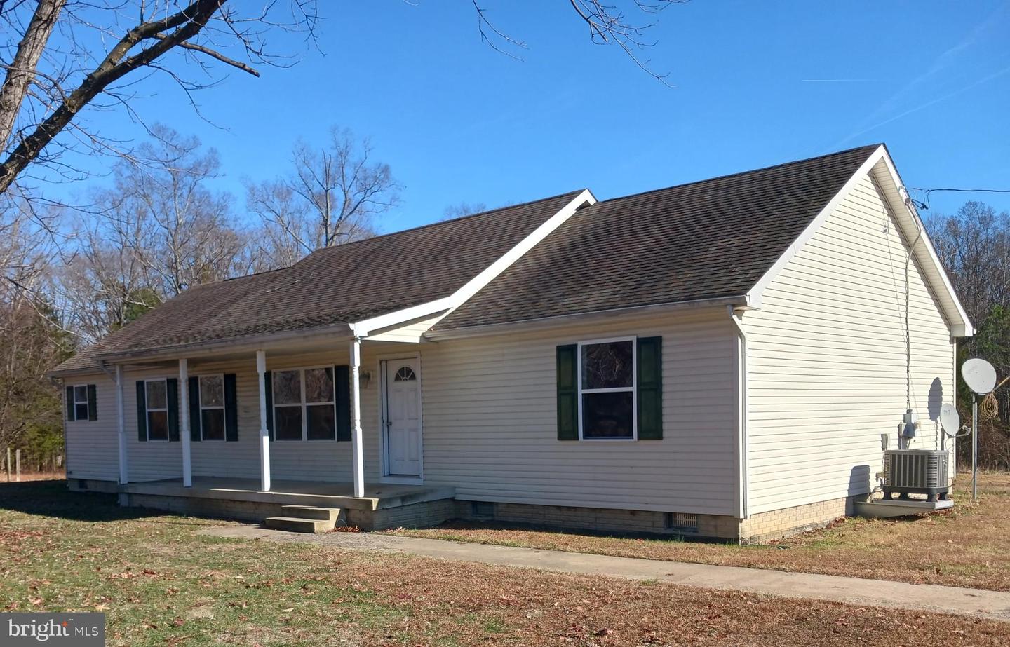 2004 TWYMANS MILL RD, MADISON, Virginia 22727, 3 Bedrooms Bedrooms, 6 Rooms Rooms,2 BathroomsBathrooms,Residential,For sale,2004 TWYMANS MILL RD,VAMA2002572 MLS # VAMA2002572