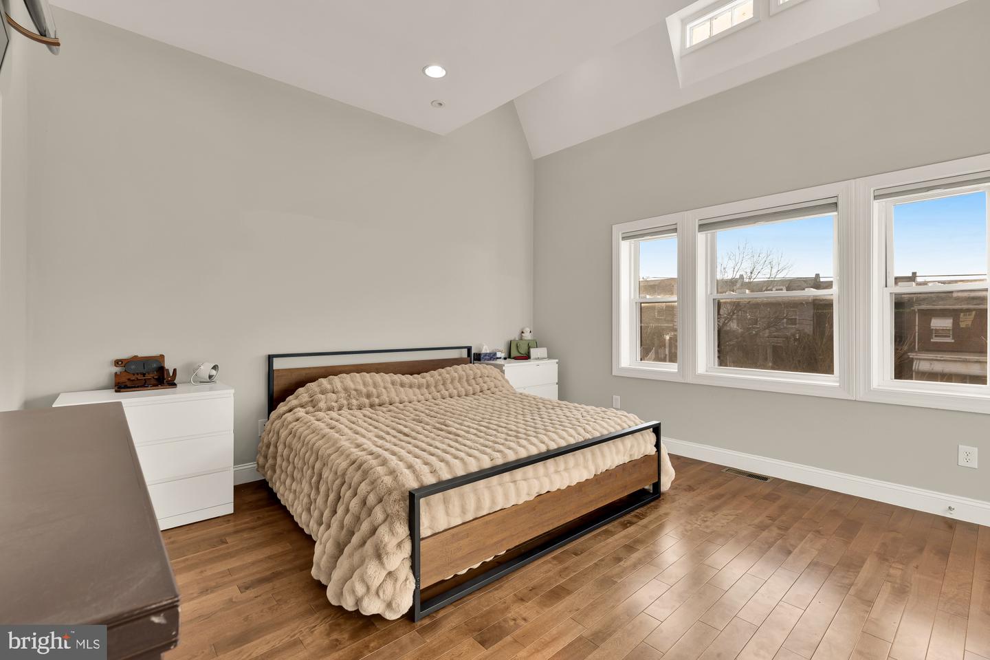 4917 4TH ST NW, WASHINGTON, District Of Columbia 20011, 4 Bedrooms Bedrooms, ,3 BathroomsBathrooms,Residential,For sale,4917 4TH ST NW,DCDC2235136 MLS # DCDC2235136