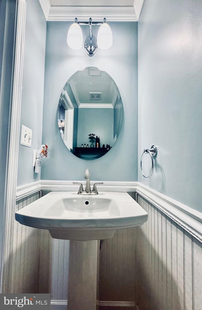 8593 WYNGATE MANOR CT, ALEXANDRIA, Virginia 22309, 3 Bedrooms Bedrooms, ,2 BathroomsBathrooms,Residential,For sale,8593 WYNGATE MANOR CT,VAFX2282666 MLS # VAFX2282666 8593 WYNGATE MANOR CT, ALEXANDRIA, Virginia 22309, 3 Bedrooms Bedrooms, ,2 BathroomsBathrooms,Residential,For sale,8593 WYNGATE MANOR CT,VAFX2282666 MLS # VAFX2282666