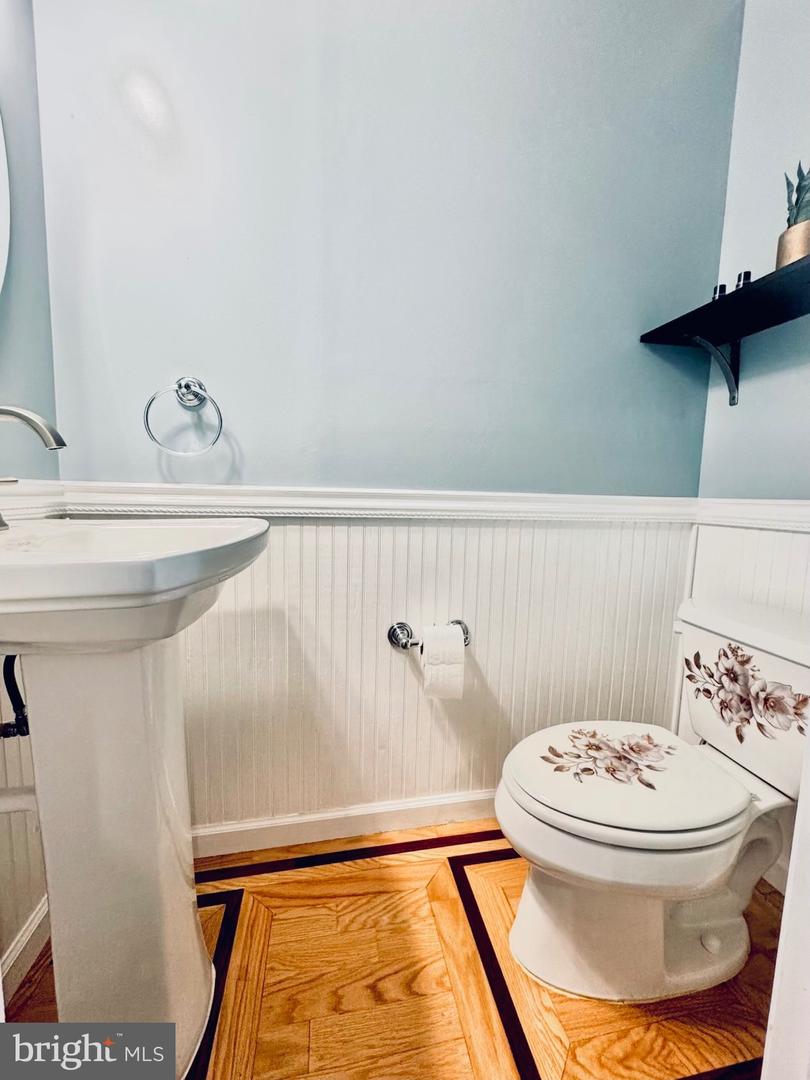 8593 WYNGATE MANOR CT, ALEXANDRIA, Virginia 22309, 3 Bedrooms Bedrooms, ,2 BathroomsBathrooms,Residential,For sale,8593 WYNGATE MANOR CT,VAFX2282666 MLS # VAFX2282666 8593 WYNGATE MANOR CT, ALEXANDRIA, Virginia 22309, 3 Bedrooms Bedrooms, ,2 BathroomsBathrooms,Residential,For sale,8593 WYNGATE MANOR CT,VAFX2282666 MLS # VAFX2282666