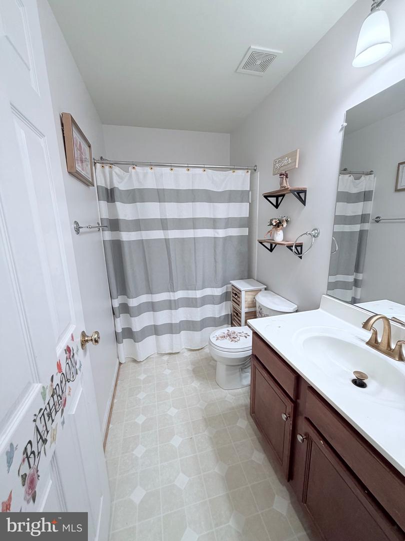 8593 WYNGATE MANOR CT, ALEXANDRIA, Virginia 22309, 3 Bedrooms Bedrooms, ,2 BathroomsBathrooms,Residential,For sale,8593 WYNGATE MANOR CT,VAFX2282666 MLS # VAFX2282666 8593 WYNGATE MANOR CT, ALEXANDRIA, Virginia 22309, 3 Bedrooms Bedrooms, ,2 BathroomsBathrooms,Residential,For sale,8593 WYNGATE MANOR CT,VAFX2282666 MLS # VAFX2282666