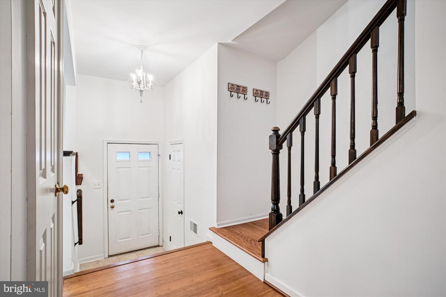 2816 KELLY SQ, VIENNA, Virginia 22181, 3 Bedrooms Bedrooms, ,3 BathroomsBathrooms,Residential,For sale,2816 KELLY SQ,VAFX2282712 MLS # VAFX2282712 2816 KELLY SQ, VIENNA, Virginia 22181, 3 Bedrooms Bedrooms, ,3 BathroomsBathrooms,Residential,For sale,2816 KELLY SQ,VAFX2282712 MLS # VAFX2282712