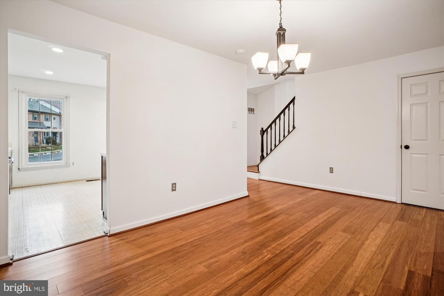 2816 KELLY SQ, VIENNA, Virginia 22181, 3 Bedrooms Bedrooms, ,3 BathroomsBathrooms,Residential,For sale,2816 KELLY SQ,VAFX2282712 MLS # VAFX2282712 2816 KELLY SQ, VIENNA, Virginia 22181, 3 Bedrooms Bedrooms, ,3 BathroomsBathrooms,Residential,For sale,2816 KELLY SQ,VAFX2282712 MLS # VAFX2282712